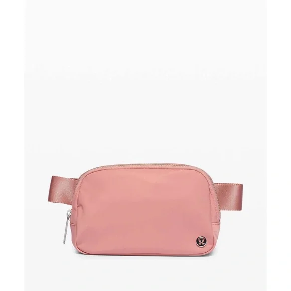 Lululemon Everywhere 1L Belt Bag in Pink Pastel - Picture 2 of 11